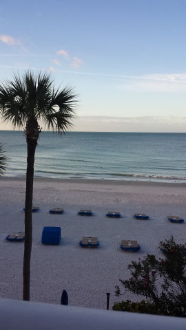 A hotel room on the beach!!!