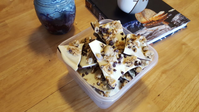 Chocolate chip cookie bark